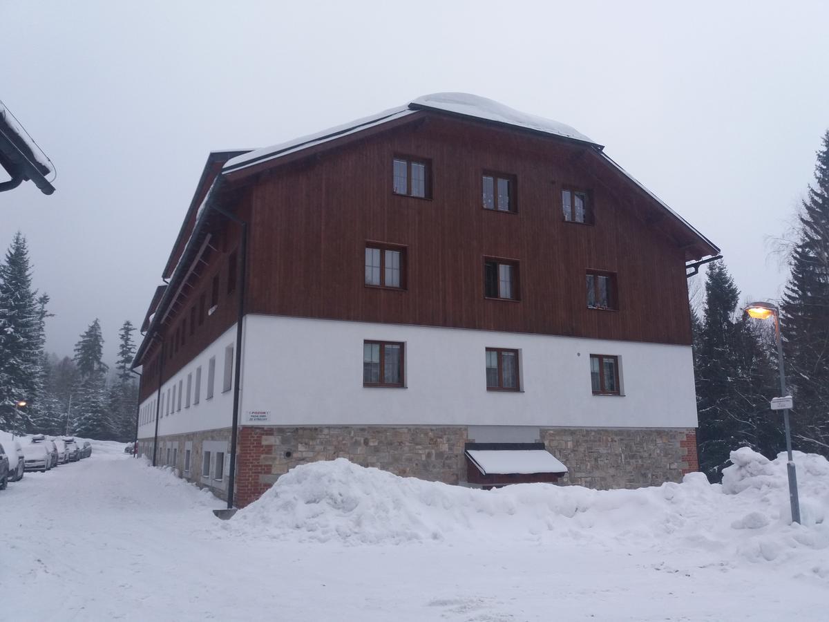 Apartmán Špičák Sruby Exteriér fotografie
