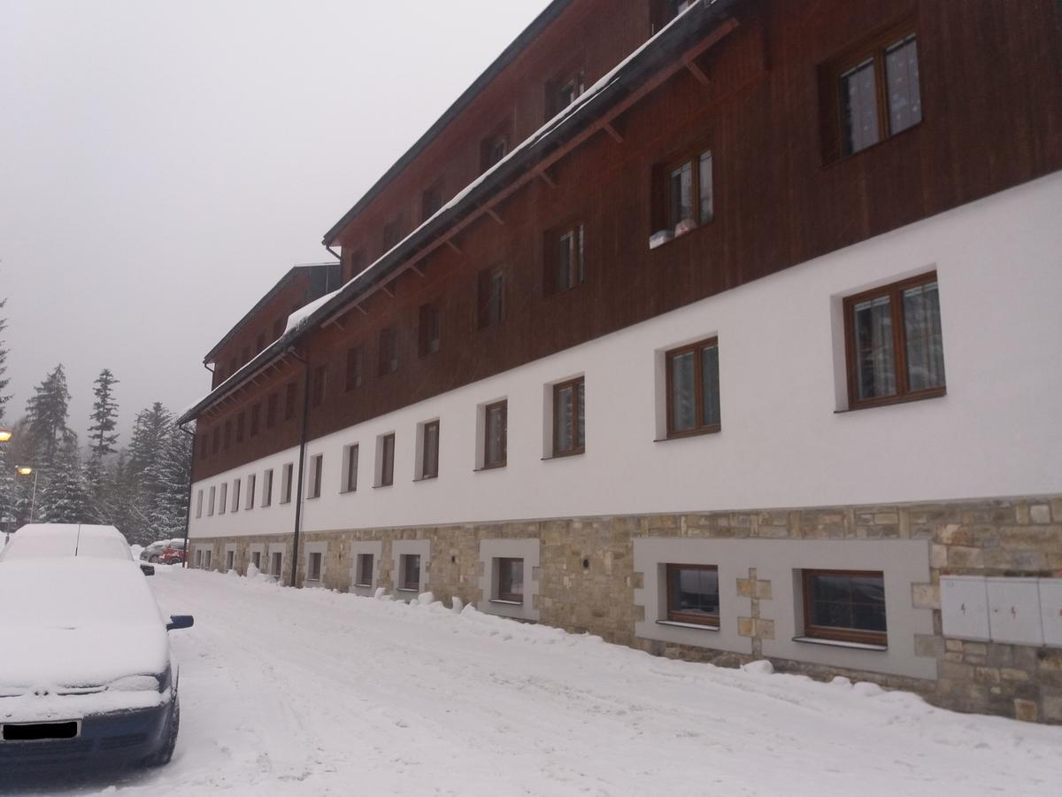 Apartmán Špičák Sruby Exteriér fotografie